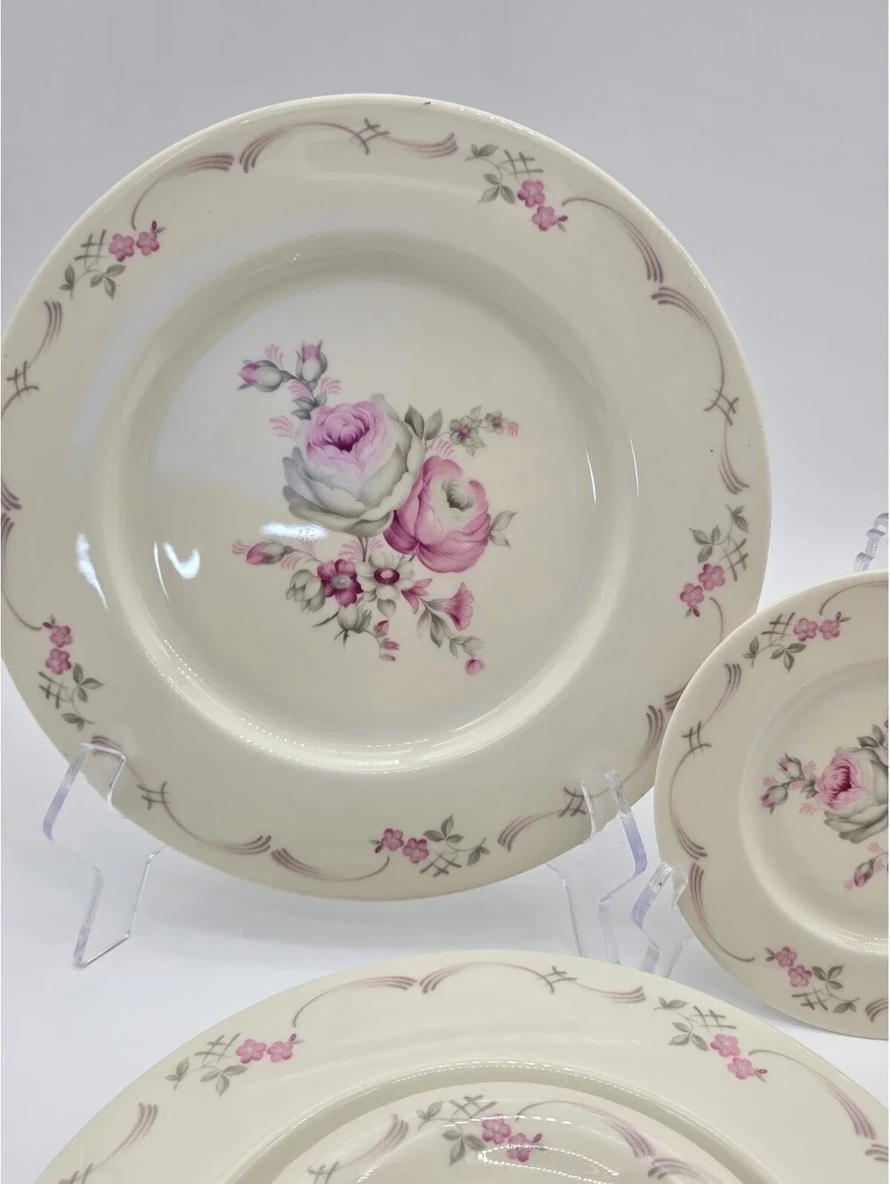 Castleton Belrose 7-Plates  Set Made In USA 1950's Vintage